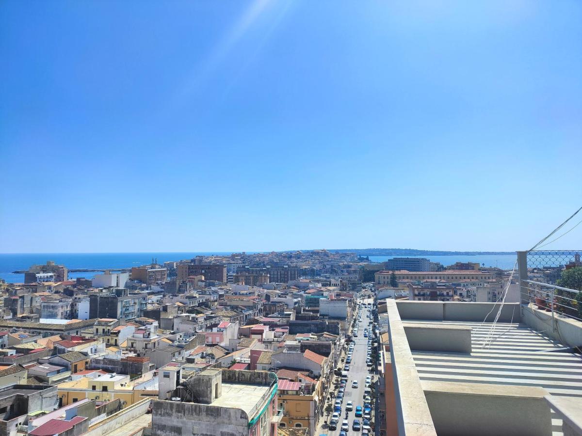 L'Attico - Stanza Privata Con Bagno - Teatro Greco Siracusa Сиракуза Екстериор снимка